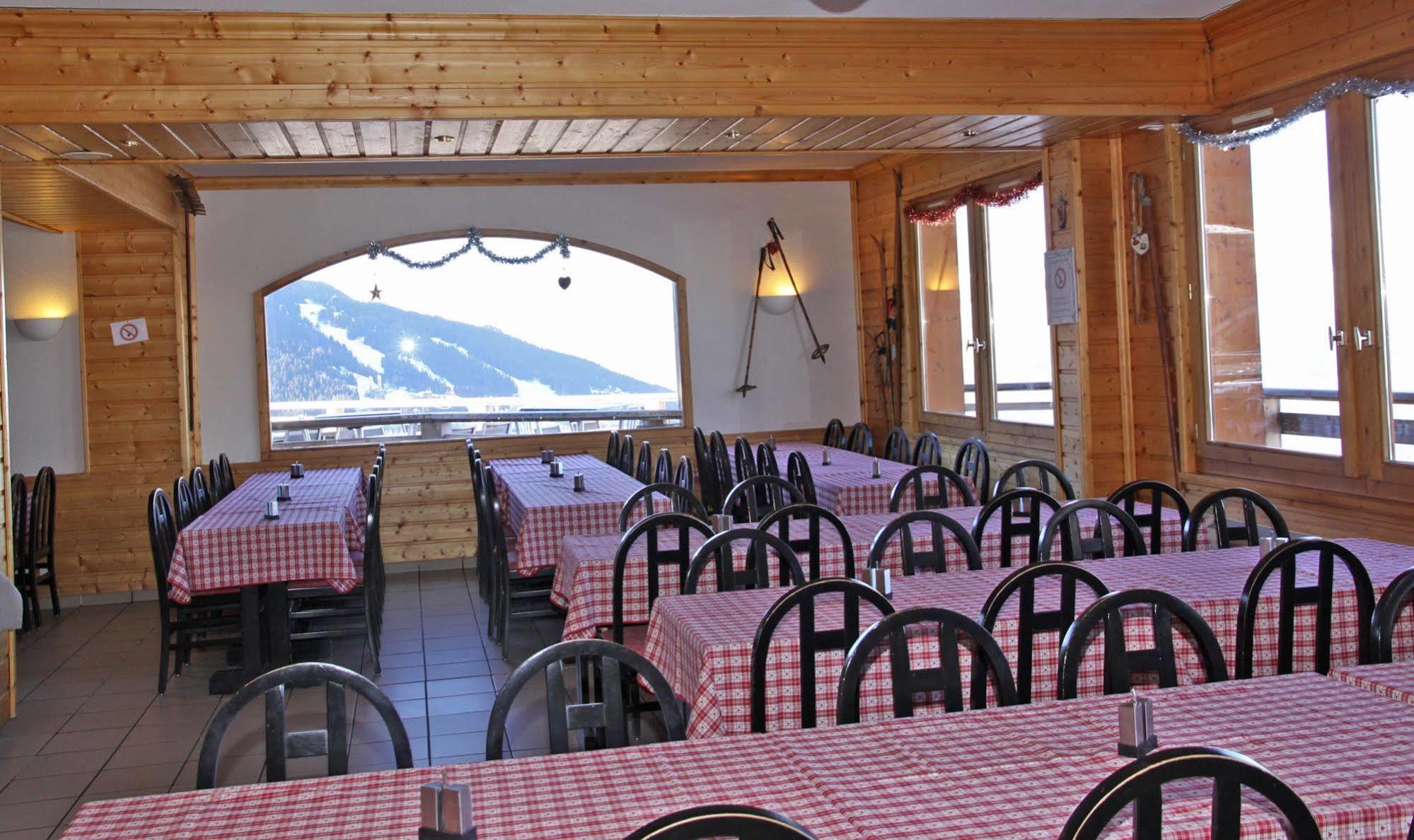 Hotel Emeraude Peisey-Nancroix Exterior photo