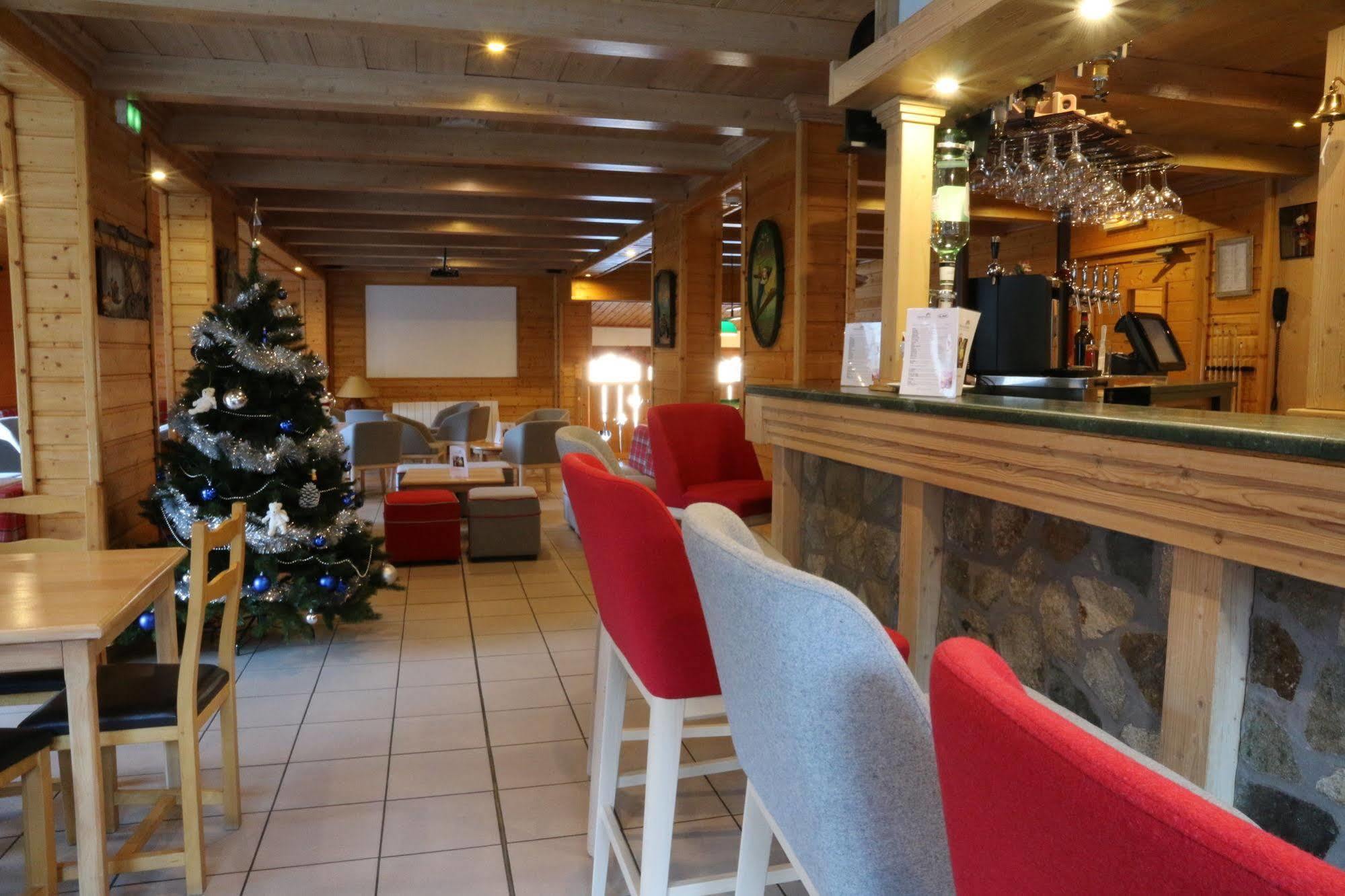 Hotel Emeraude Peisey-Nancroix Exterior photo